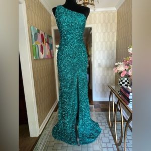 Sherri Hill Jade sequin dress